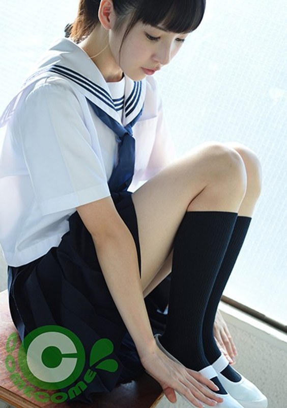 白昼の保健室でポニーテールのスリムな女子校生とエッチな保健授業を実践しましたっ！